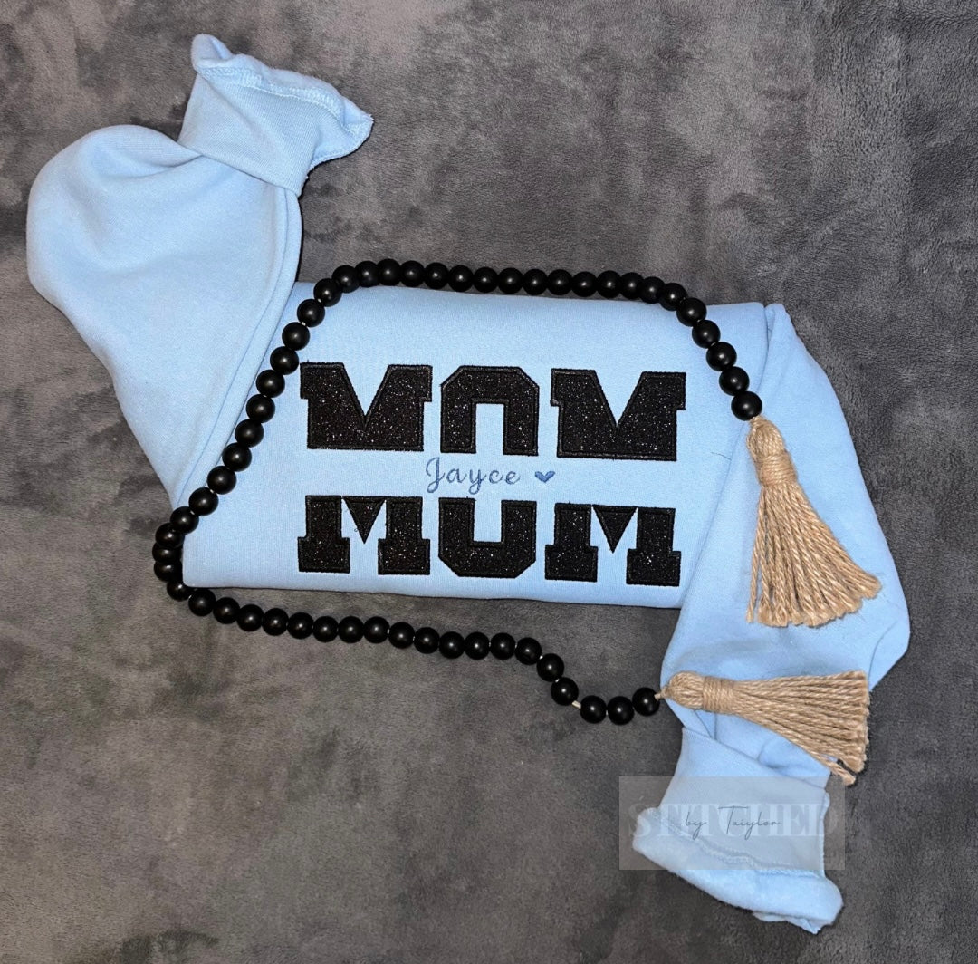 MOM Split Monogram with Names