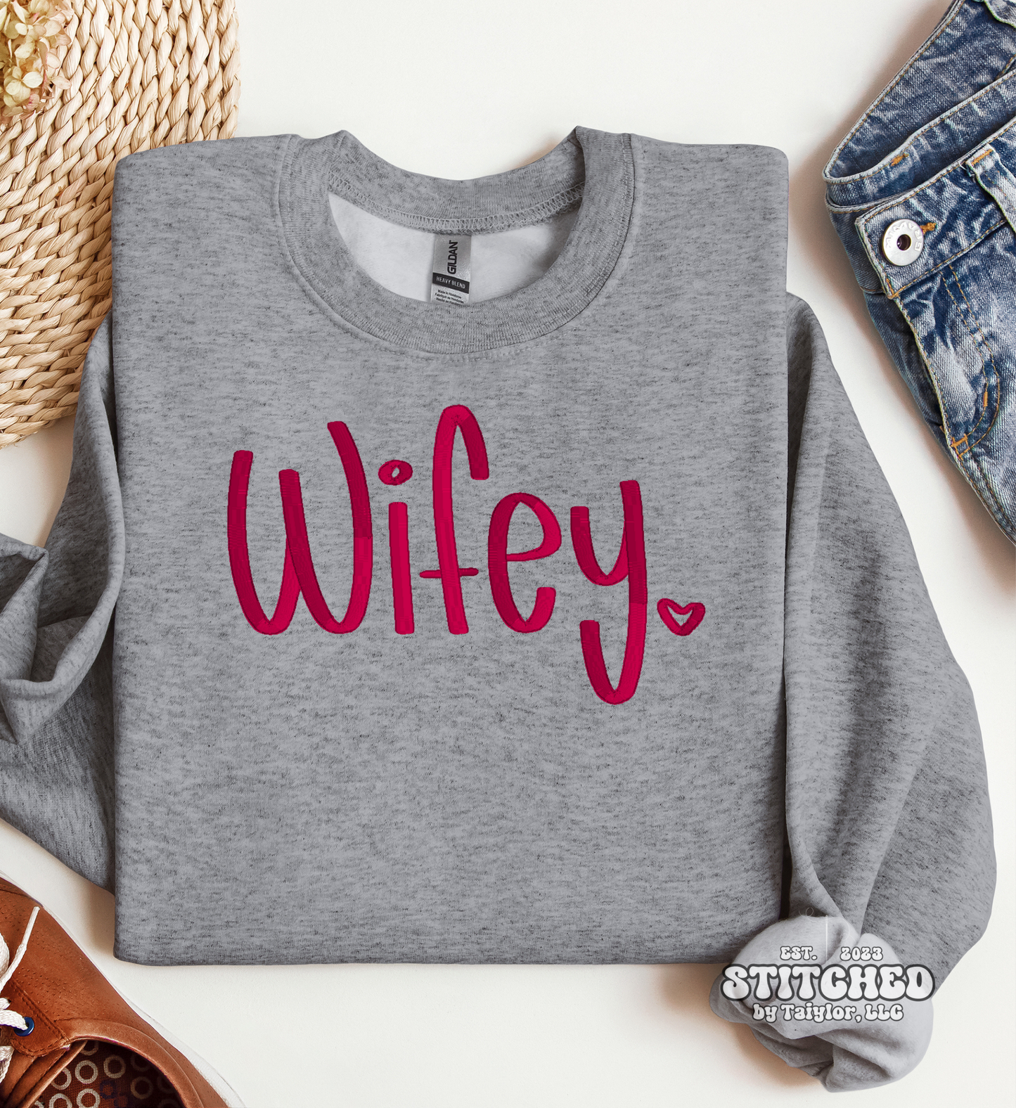 Wifey heart - EMBROIDERED
