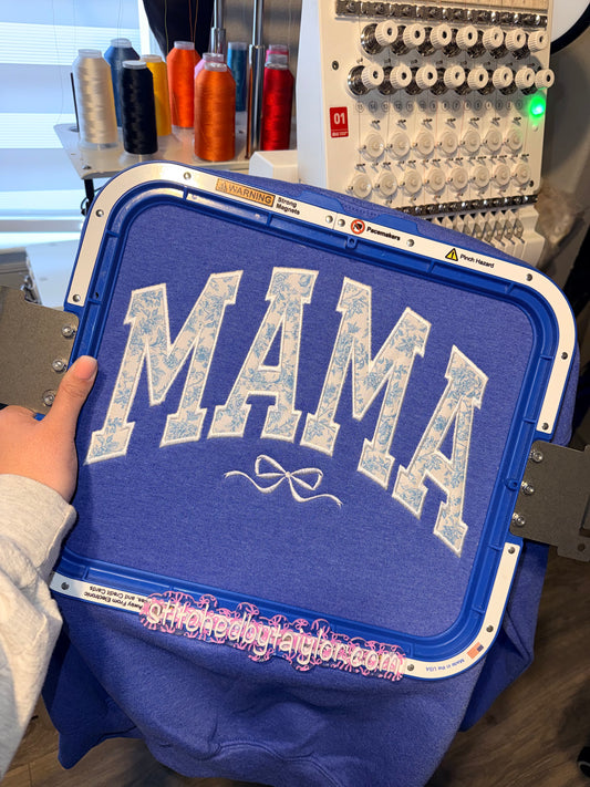 MEDIUM - MAMA Crewneck