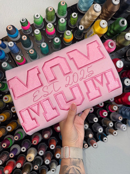 MOM Split Monogram with Names